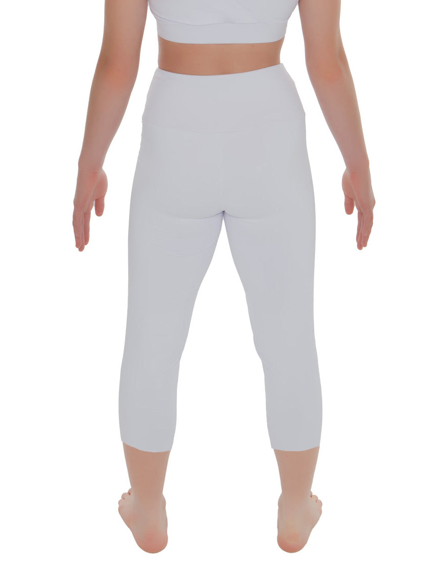 Solid Lycra Capri Leggings